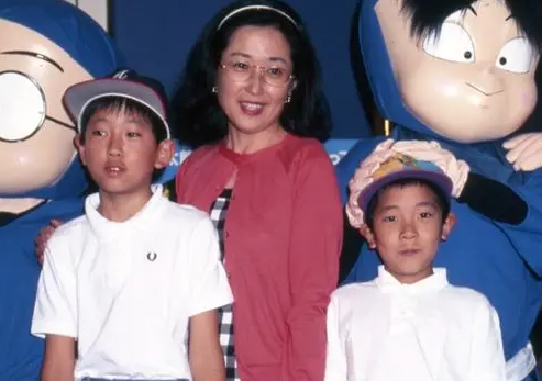 竹下景子の息子の事件の噂と俳優としての息子たちの現在