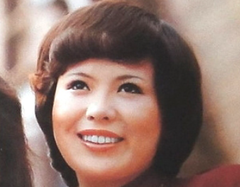 上沼恵美子の若い頃の画像と経歴を総まとめ!家族や年収も解説