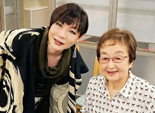 佐良直美の旦那の真相と結婚しない理由を現在の活動から徹底解説