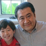 小手伸也の嫁との結婚秘話や子供の近況を詳しく解説