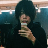 米津玄師の病気の噂と真相を整理。マルファン症候群まで徹底解説