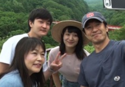 冨家規政の嫁は教師？家族構成と馴れ初めを解説